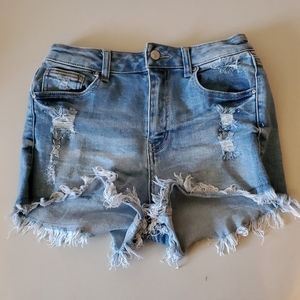 Medium size jean shorts